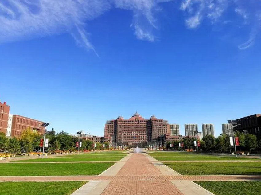 2024内蒙古大学在重庆录取分数线:最低544分(含各专业录取最低分)